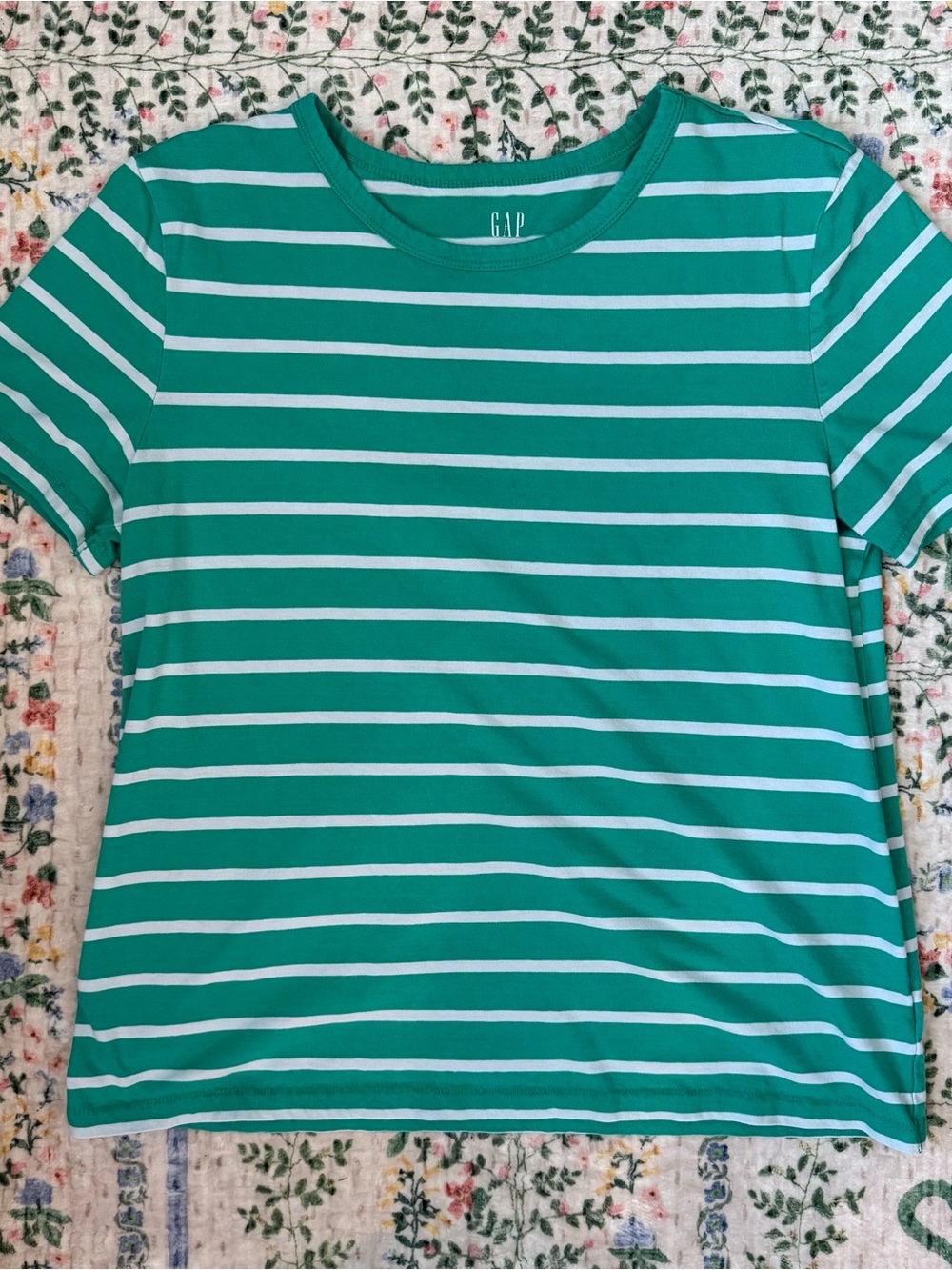 J.Crew & Gap 9-shirt bundle - Picture 5 of 10